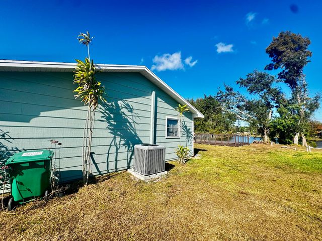 5812 Killarney Avenue, Fort Pierce, FL 34951