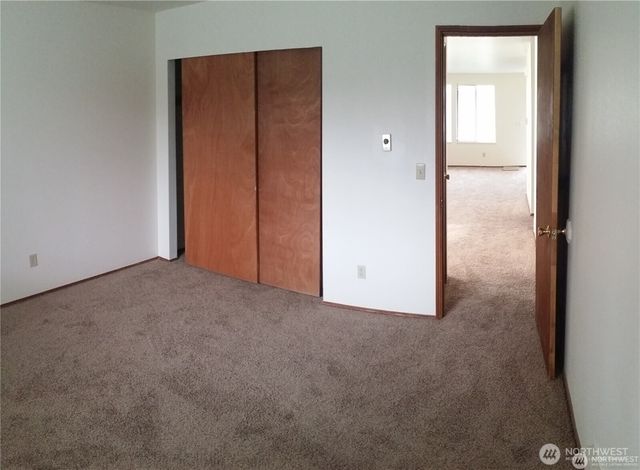 906 S 22nd Court, Mount Vernon, WA 98274