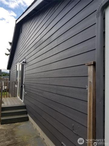 906 S 22nd Court, Mount Vernon, WA 98274