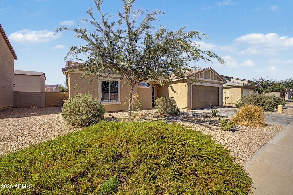 808 W CAROLINE Street, Coolidge, AZ 85128 — photo 2