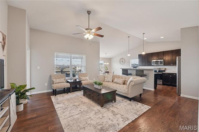 1314 Woodgrove Park Drive, O'fallon, MO 63366