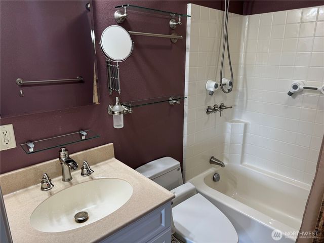 15735 SE 117th Avenue, Renton, WA 98058