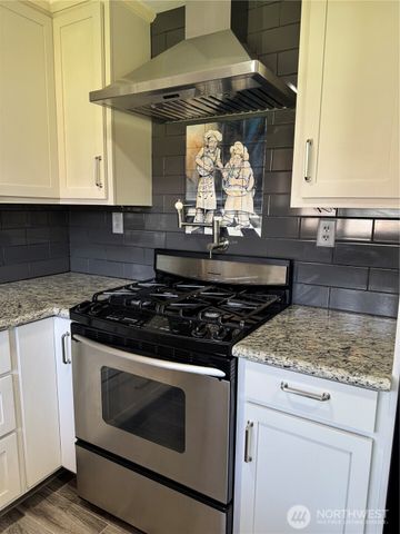 15735 SE 117th Avenue, Renton, WA 98058