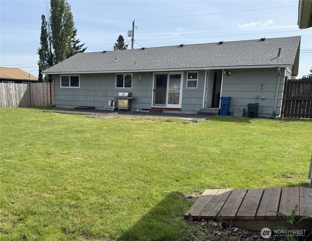 15735 SE 117th Avenue, Renton, WA 98058