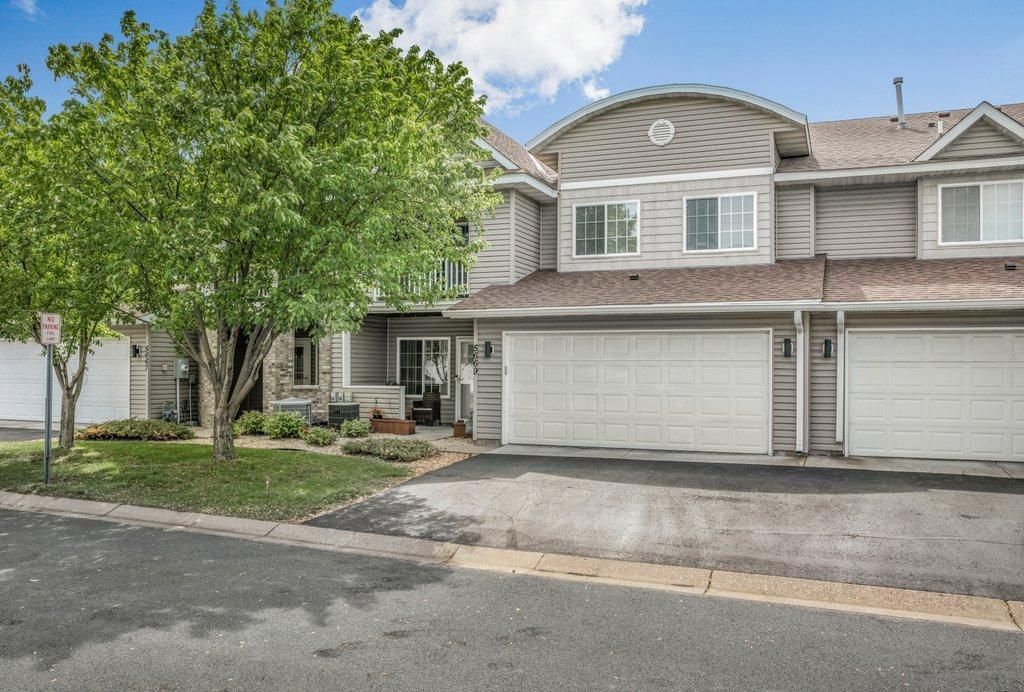 5669 100th Lane N, Brooklyn Park, MN 55443