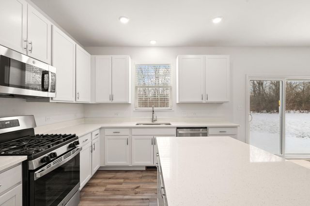 1811 E 111th Place, Crown Point, IN 46307