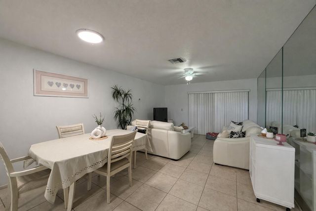 2947 Ashley Drive W Apt A, West Palm Beach, FL 33415