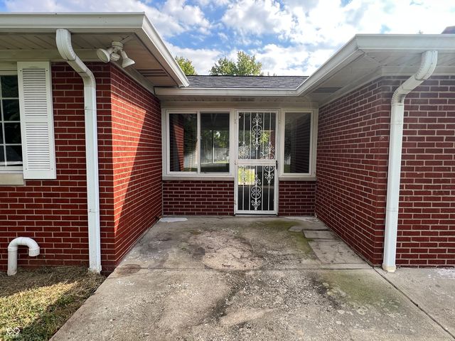 6560 Hi Vu Drive, Indianapolis, IN 46227