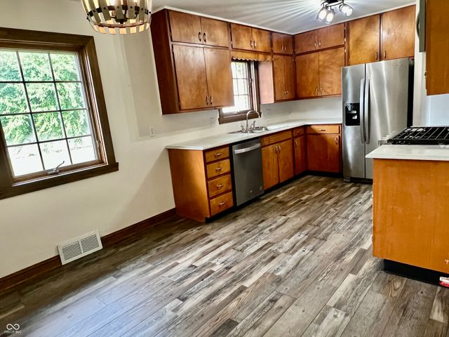 6560 Hi Vu Drive, Indianapolis, IN 46227