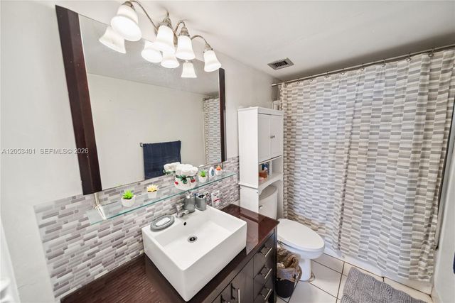 13499 Biscayne Boulevard 703, North Miami, FL 33181