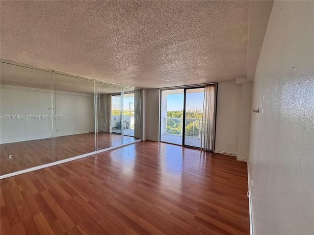 13499 Biscayne Boulevard 703, North Miami, FL 33181