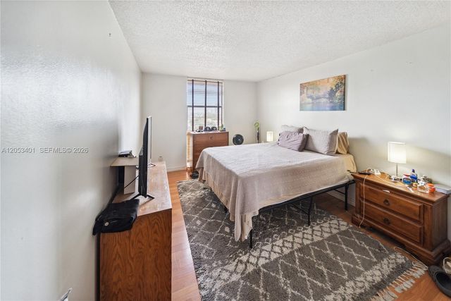 13499 Biscayne Boulevard 703, North Miami, FL 33181
