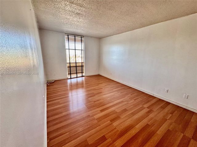 13499 Biscayne Boulevard 703, North Miami, FL 33181