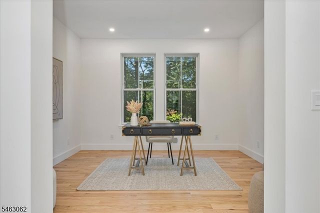 2042 W Broad St, Scotch Plains Twp., NJ 07076