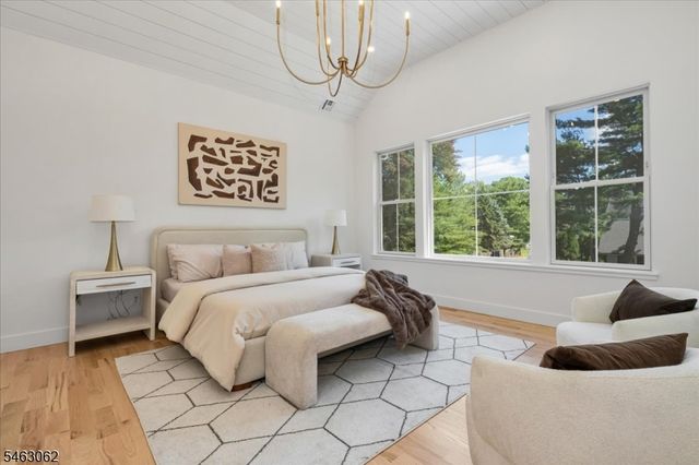 2042 W Broad St, Scotch Plains Twp., NJ 07076