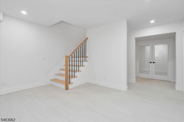 2042 W Broad St, Scotch Plains Twp., NJ 07076