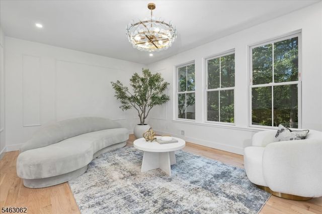 2042 W Broad St, Scotch Plains Twp., NJ 07076