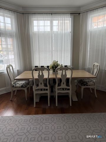 100 Stone Ridge Way APT 1H, Fairfield, CT 06824