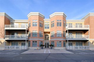 100 Stone Ridge Way APT 1H, Fairfield, CT 06824