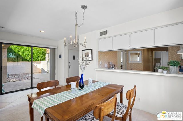 344 Forest Hills Drive, Rancho Mirage, CA 92270