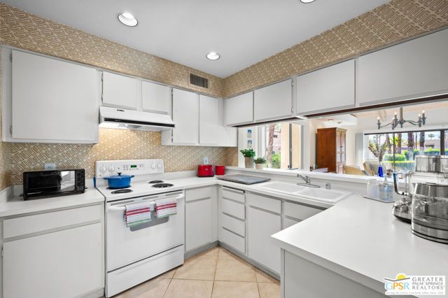 344 Forest Hills Drive, Rancho Mirage, CA 92270