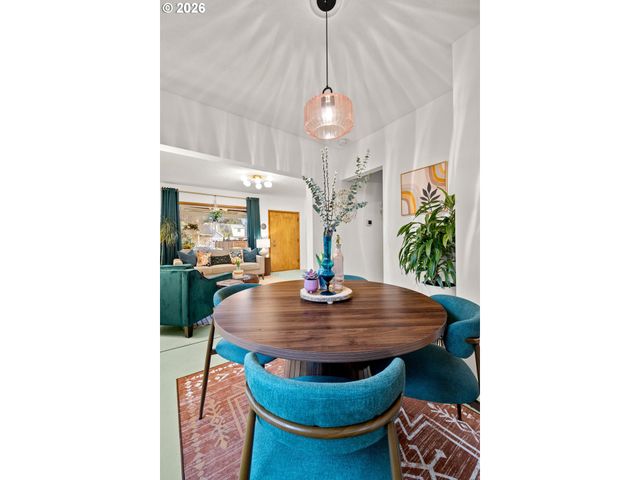 1928 Ne 63RD Ave, Portland, OR 97213