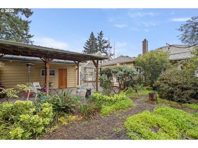 1928 Ne 63RD Ave, Portland, OR 97213