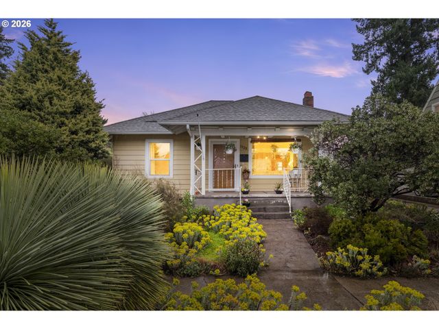 1928 Ne 63RD Ave, Portland, OR 97213