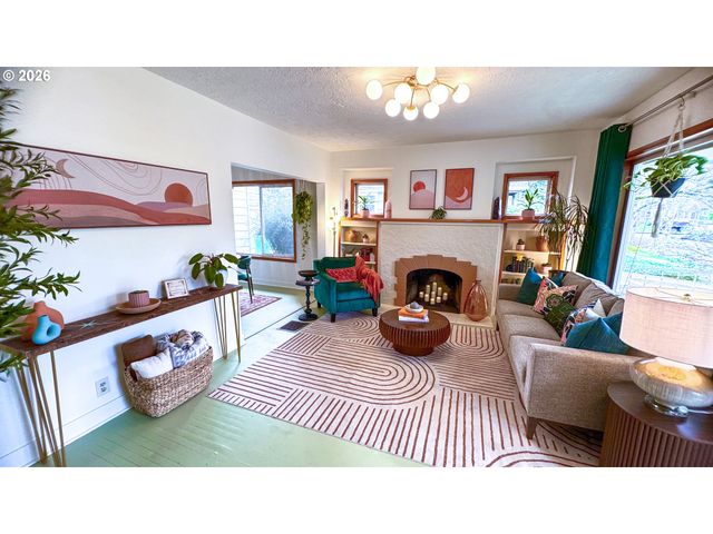 1928 Ne 63RD Ave, Portland, OR 97213