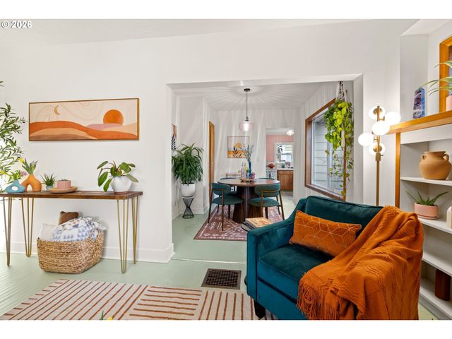 1928 Ne 63RD Ave, Portland, OR 97213