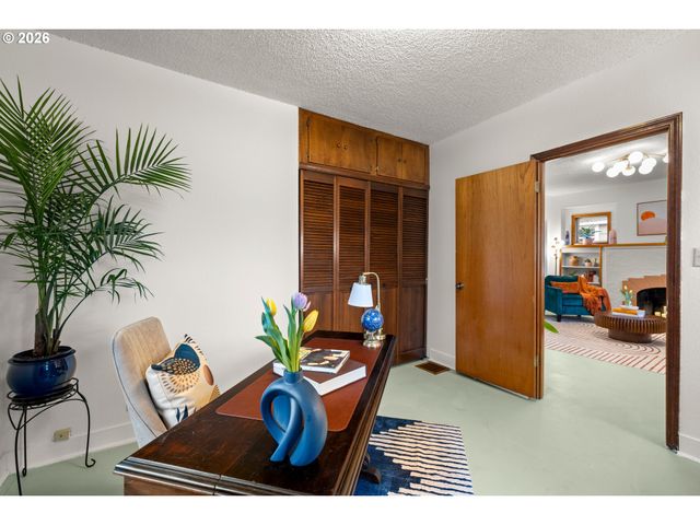 1928 Ne 63RD Ave, Portland, OR 97213