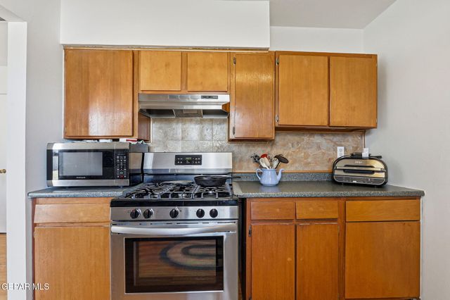 5633 PRINCE EDWARD Avenue, El Paso, TX 79924