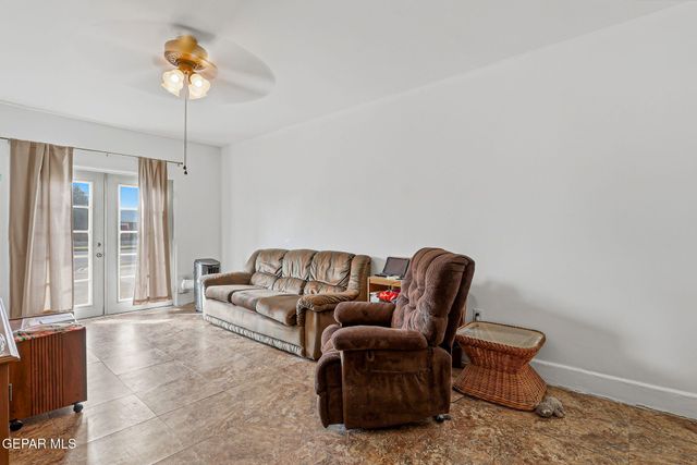 5633 PRINCE EDWARD Avenue, El Paso, TX 79924