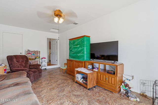 5633 PRINCE EDWARD Avenue, El Paso, TX 79924