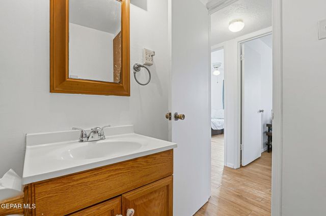 5633 PRINCE EDWARD Avenue, El Paso, TX 79924