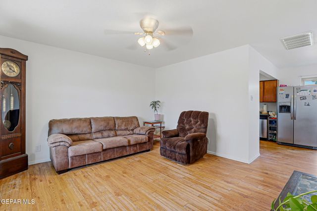 5633 PRINCE EDWARD Avenue, El Paso, TX 79924