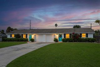 2233 MICHELE DRIVE, Sarasota, FL 34231