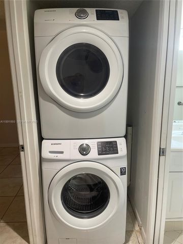 800 SW 142nd Avenue 104N, Pembroke Pines, FL 33027