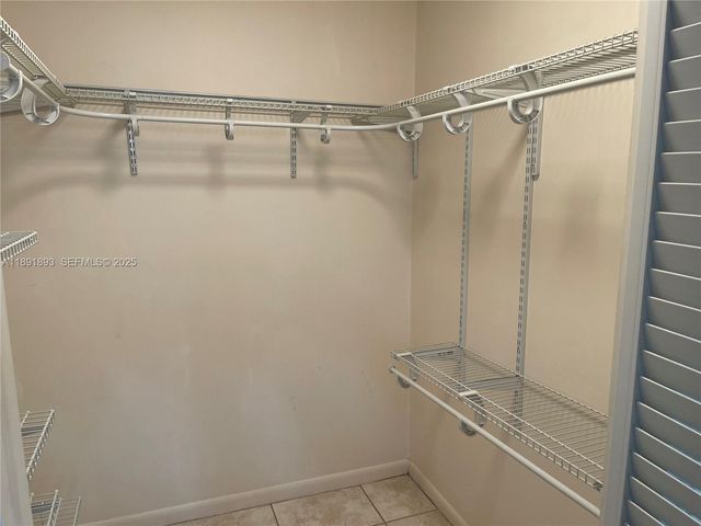 800 SW 142nd Avenue 104N, Pembroke Pines, FL 33027
