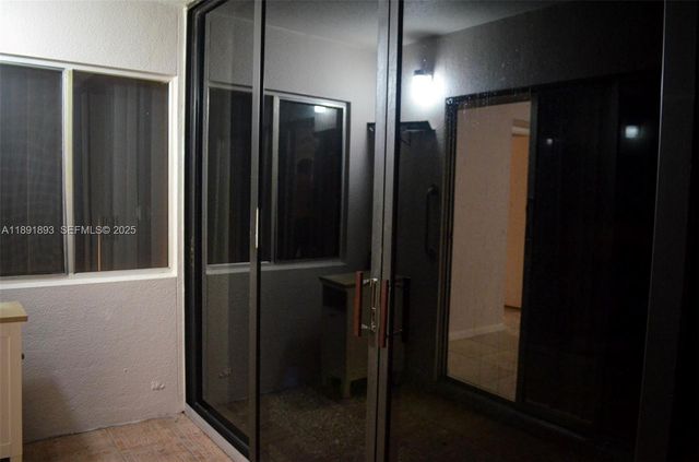 800 SW 142nd Avenue 104N, Pembroke Pines, FL 33027
