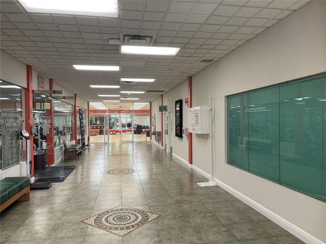 800 SW 142nd Avenue 104N, Pembroke Pines, FL 33027