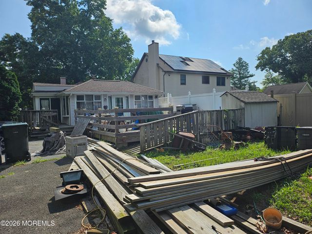66 Whalepond Road, Oakhurst, NJ 07755