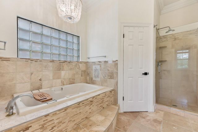 203 Saddle Blanket DR, Dripping Springs, TX 78620