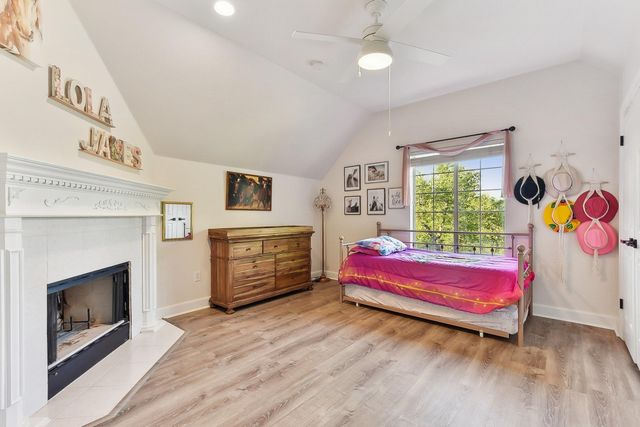 203 Saddle Blanket DR, Dripping Springs, TX 78620