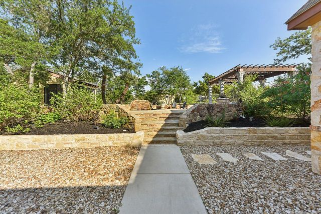 203 Saddle Blanket DR, Dripping Springs, TX 78620