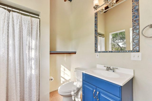 203 Saddle Blanket DR, Dripping Springs, TX 78620