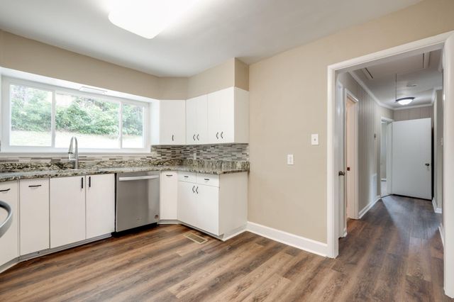 321 Hillcrest Avenue, Chattanooga, TN 37411