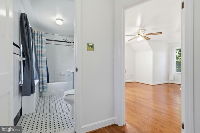 1530 E PHILADELPHIA ST, York, PA 17403