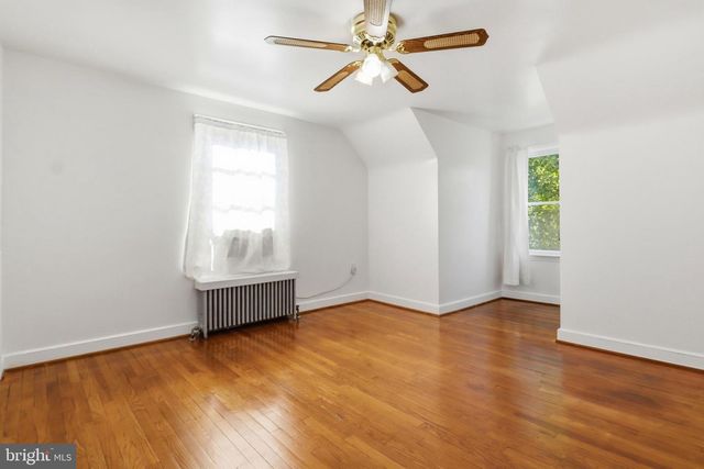 1530 E PHILADELPHIA ST, York, PA 17403