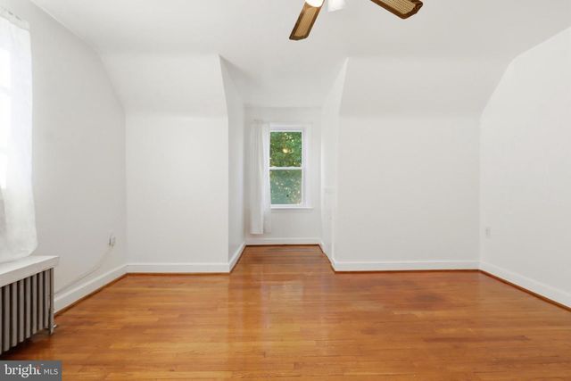 1530 E PHILADELPHIA ST, York, PA 17403